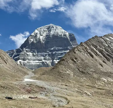 Reise zum heiligen Berg Kailash im Jahr des Feuerpferdes 2026 Reise zum heiligen Berg Kailash im Jahr des Feuerpferdes 2026