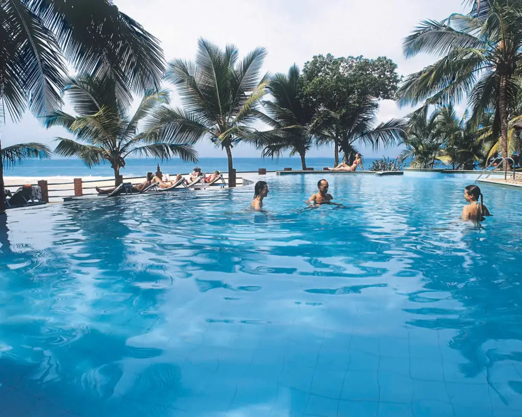 Der neue Pool im Manaltheeram