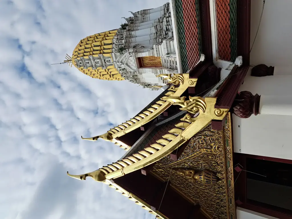 Wat Phra Si Rattana Mahathat, Phitsanulok