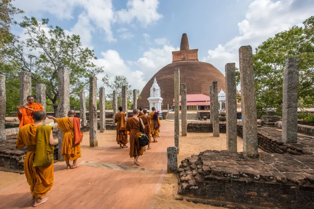 Pilger unterwegs in Anuradhapura