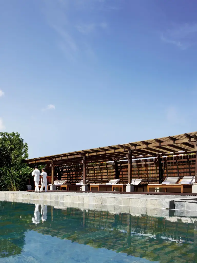 Pool im Shanti Spa