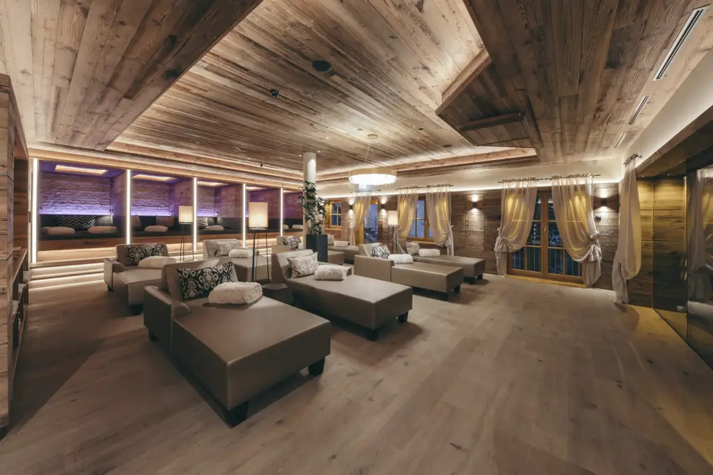 Paar-Tee-Lounge im Ayurveda Dolomites
