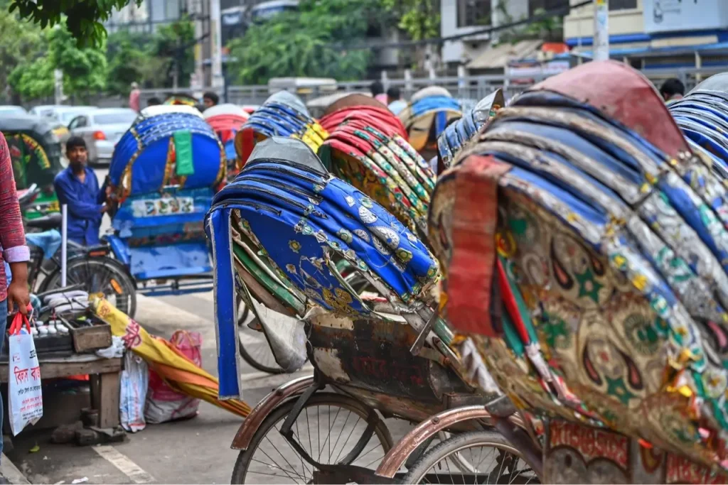 die Velorikschas in Dhaka