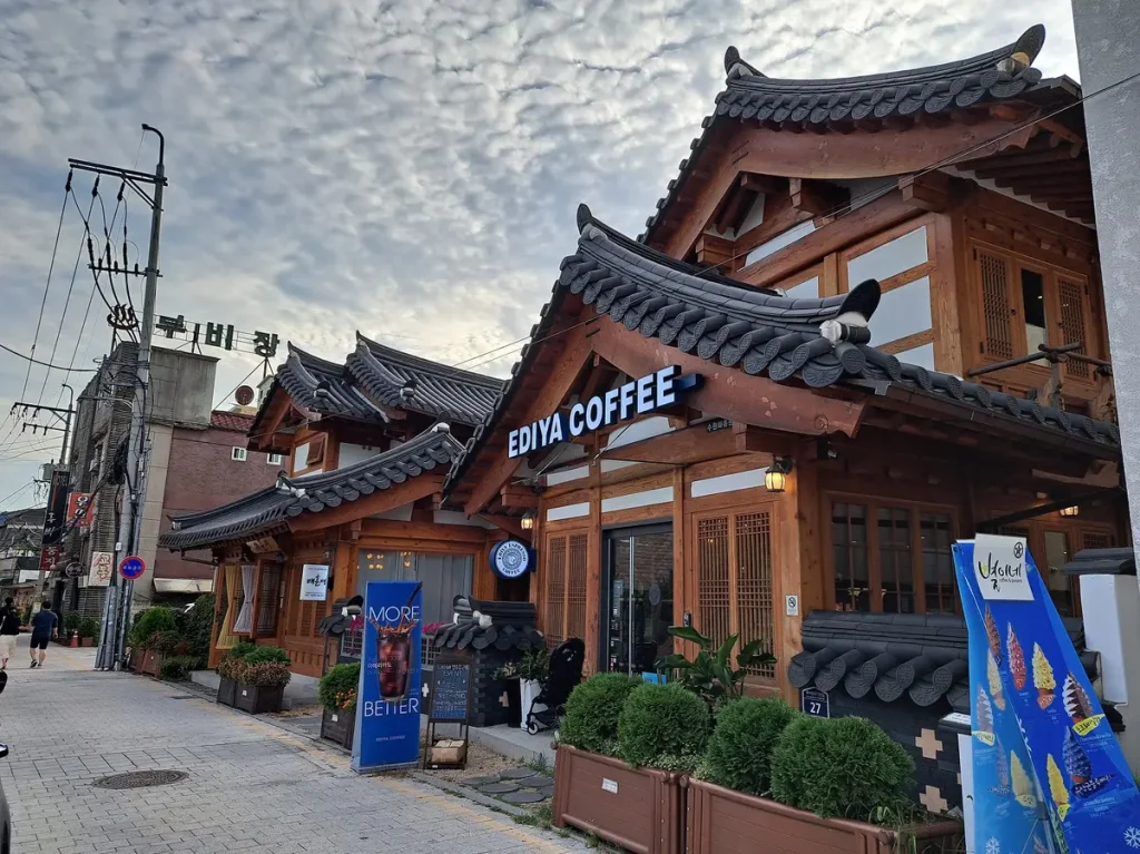 Abgesehen von der Festung selber sind die Quartiere in Suwon auch sehr hübsch anzusehen.
