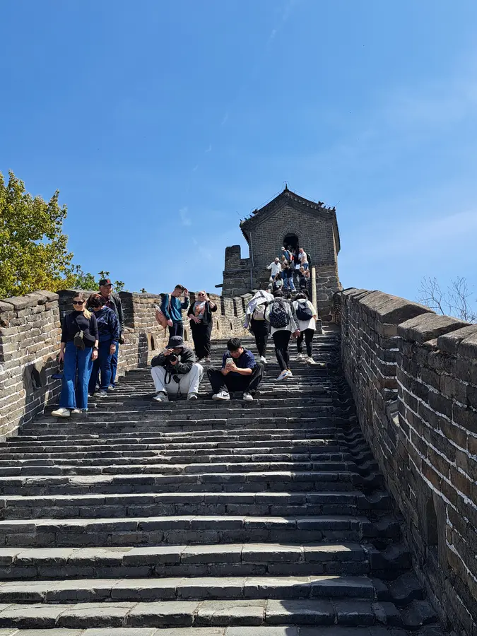 es hat viele Treppen und kann sehr steil werden