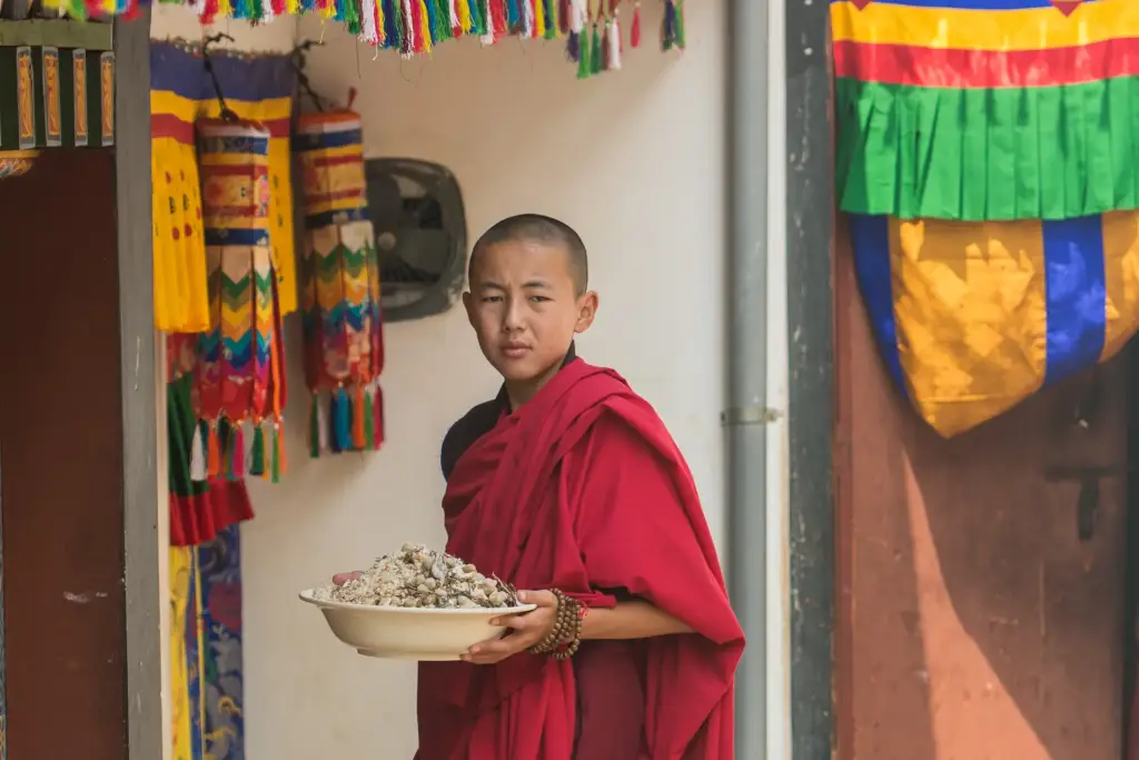 junger Mönch in Bhutan