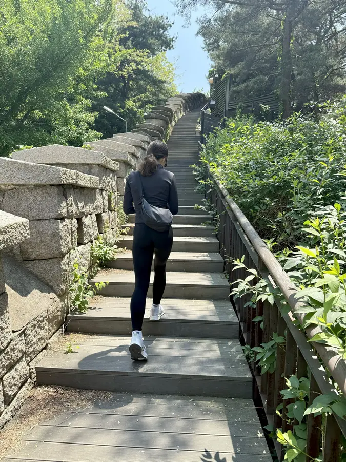 Wanderung auf der Stadtmauer