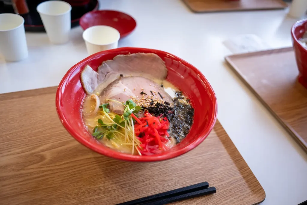 Mittasgpause mit japanischen Ramen