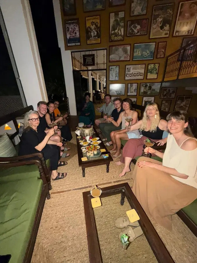 Cocktail im Amba Yaalu - dem ersten zu 100% von Frauen geführten Hotel in Sri Lanka