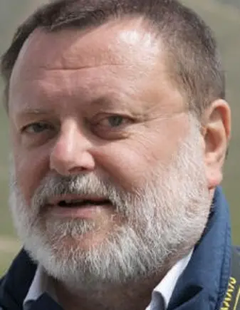Dr. Carl-Hellmut Hoefer