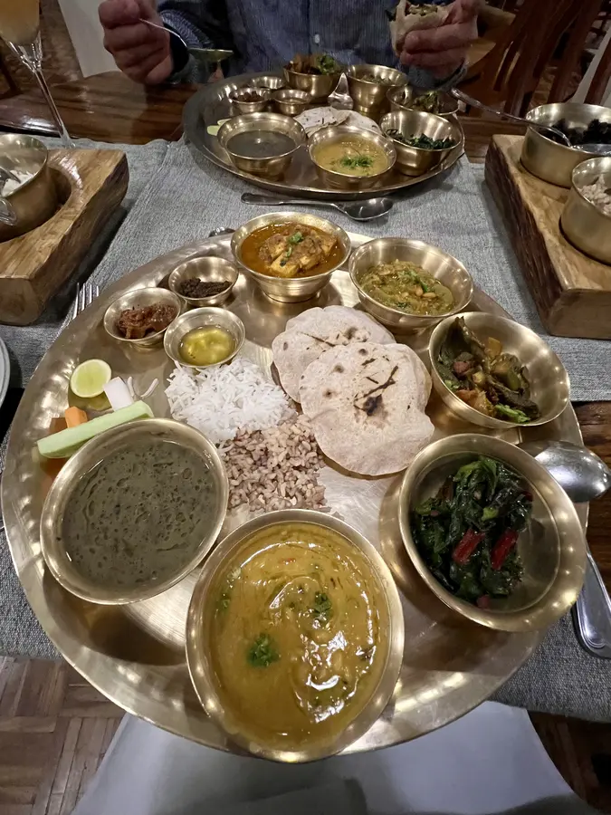 Abendessen in Dhulikel