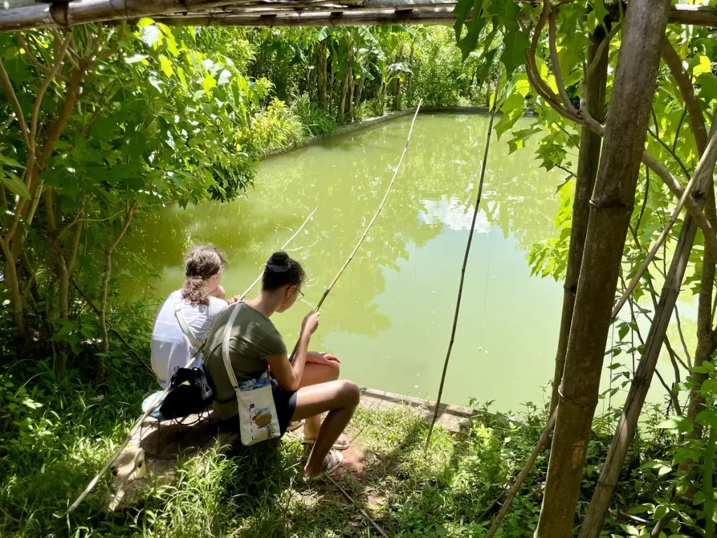 Es gab viele Aktivitäten für Kinder, z.B. Angeln im eigenen Fischteich.