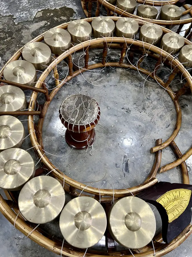 «The Gong»