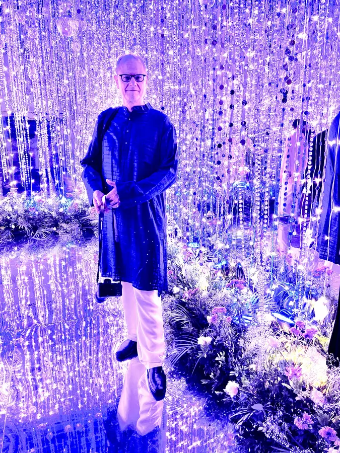 Glitzertunnel zum Ballsaal