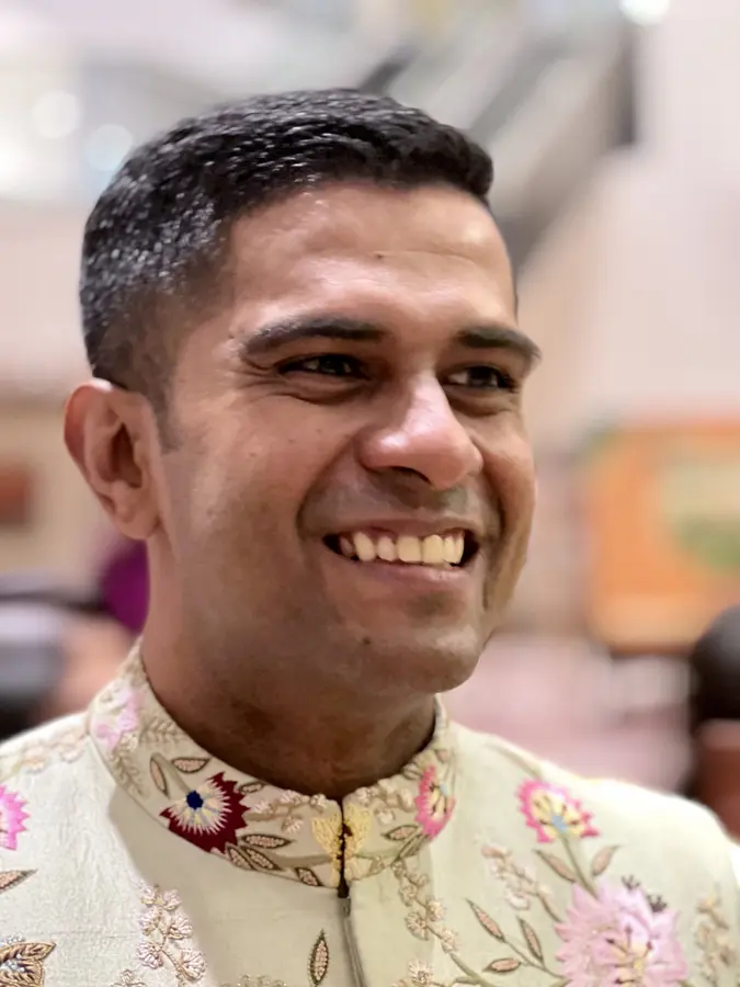 Bräutigam Dr. Vignesh