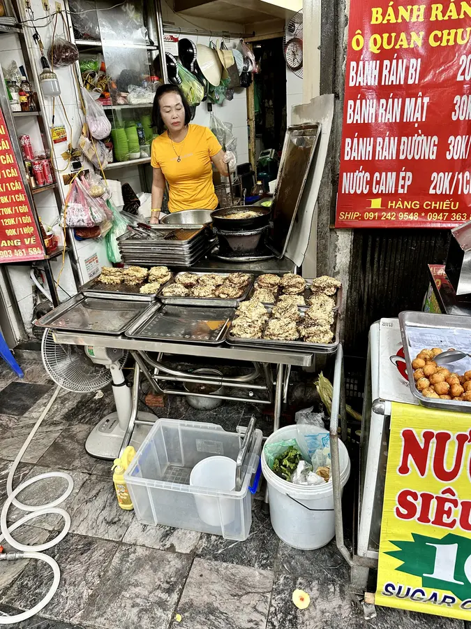 Streetfood - dieses kann man unbedenklich essen. Man sollte darauf achten, dass es frisch frittiert ist. Es wird auch sofort frisch zubereitet, wenn man es möchte.
