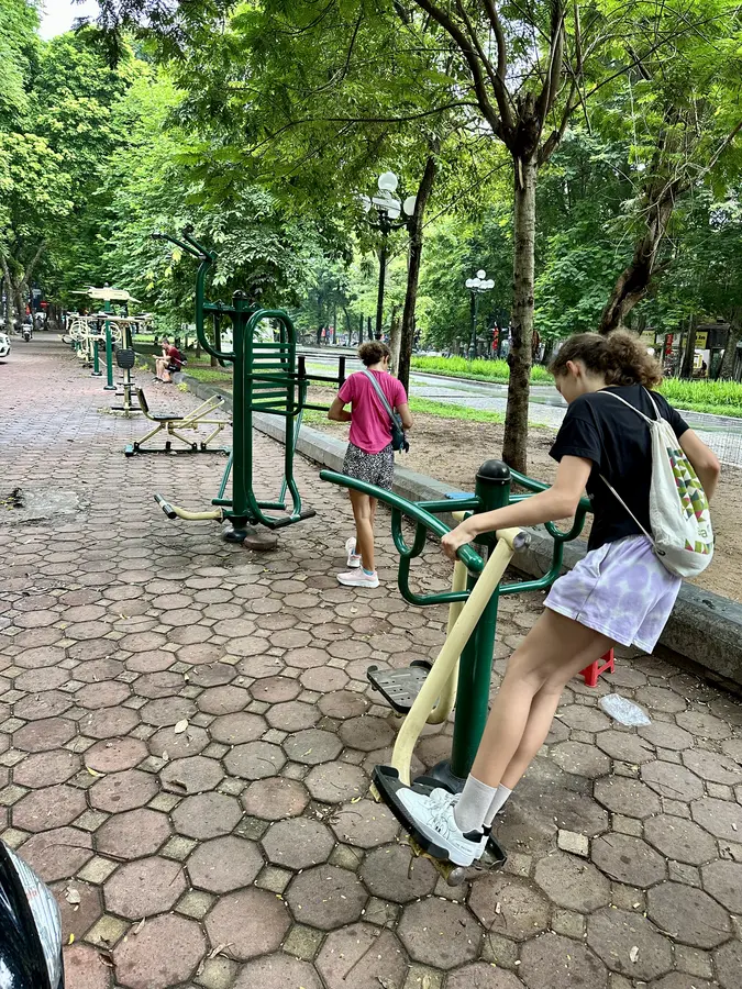 Im Park der Stadt auf der Plan Dinh Phung Strasse - zum Austoben für die Kinder.