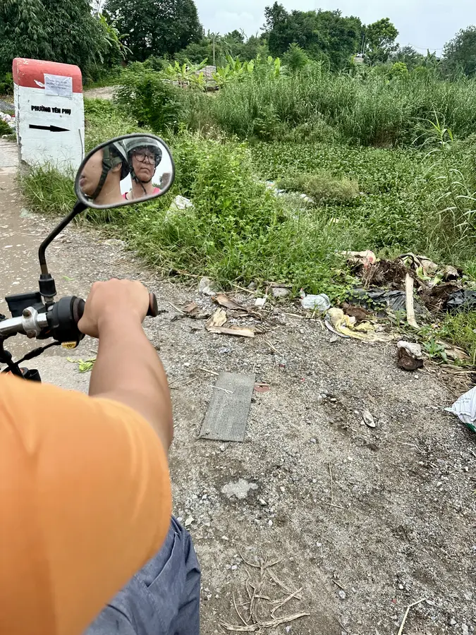 Im grünen Gürtel von Hanoi sind wir durch Bananenplantagen und Reisfelder gefahren.