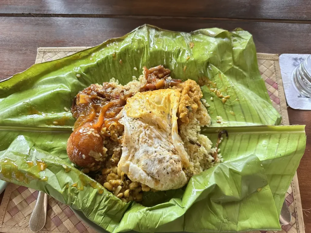 hier habe ich das beste Curry gegessen, das ich je in Sri Lanka bekommen habe