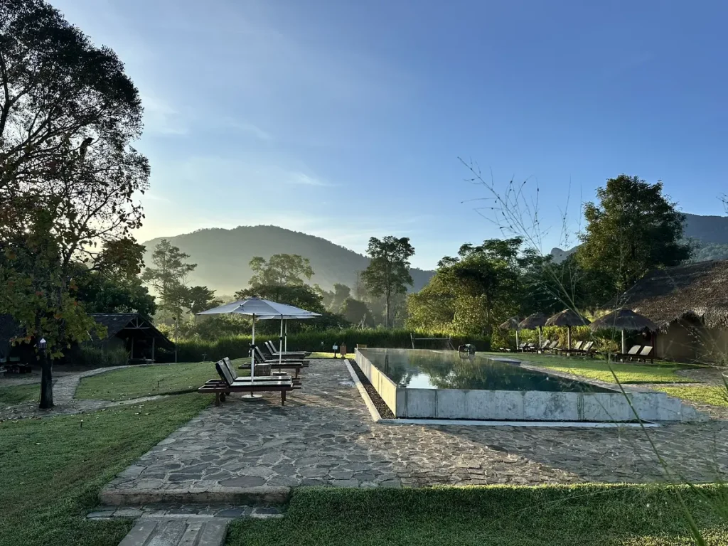 mit schönem Pool