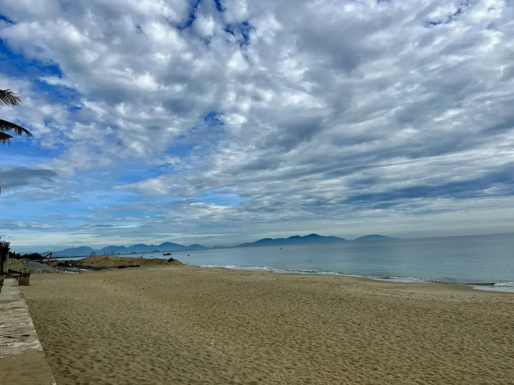 Leerer Strand.