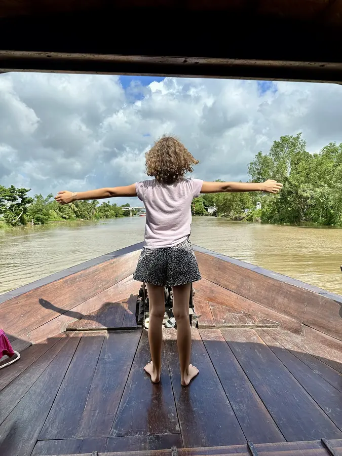 Wunderschön war es auf unserem Song Xanh Sampan-Hausboot.
