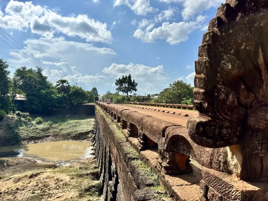 Kompong Kdei - eine antike Angkor-Brücke.