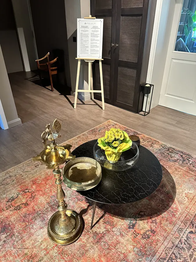 Im Eingangsbereich des Ayurveda-Centers.