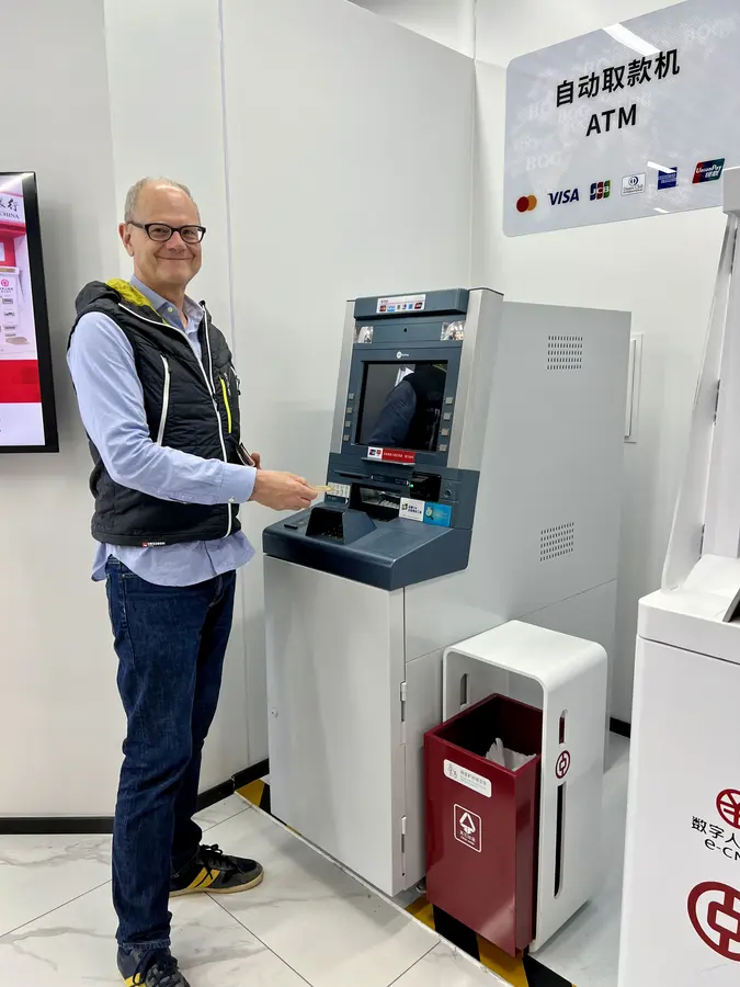 ATM Schalter am Flughafen