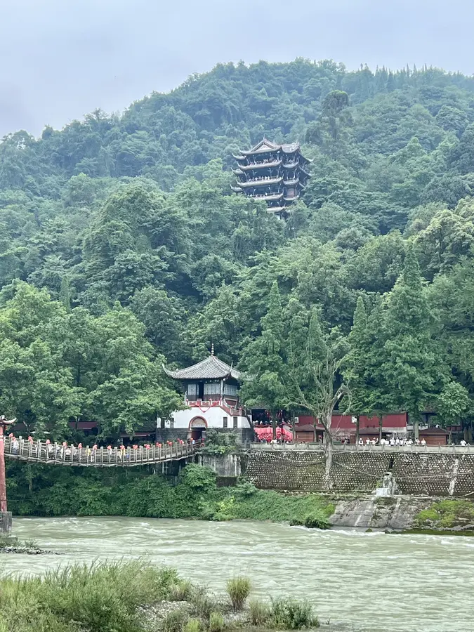 Taoistische Tempelanlage in Dujiangyan