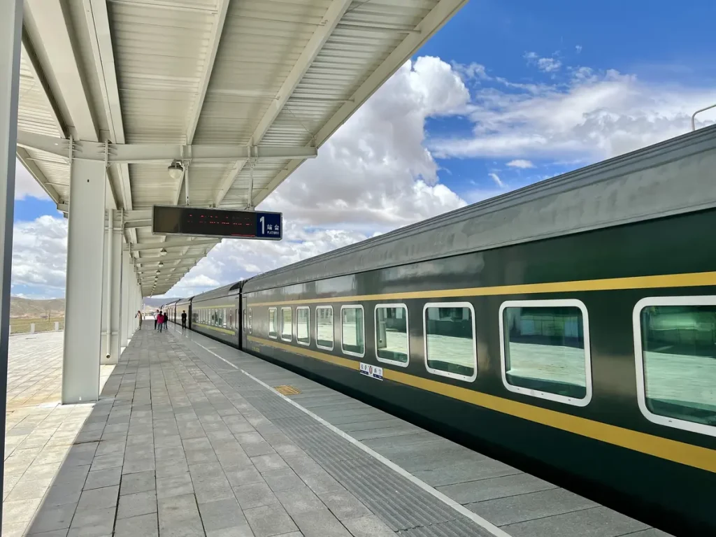 Zugstation auf dem Weg nach Lhasa